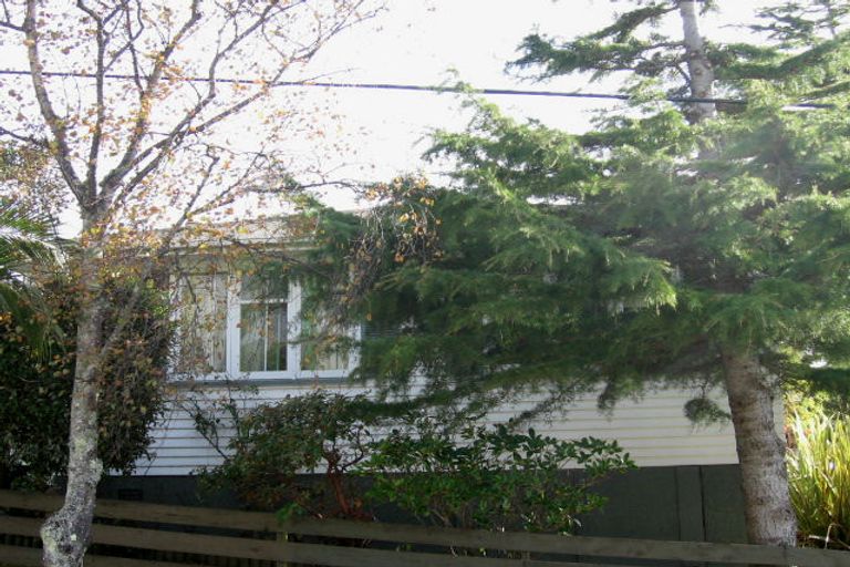 Photo of property in 7 Amundsen Grove, Stokes Valley, Lower Hutt, 5019