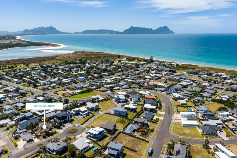 Photo of property in 43 Tuturu View, Ruakaka, 0116