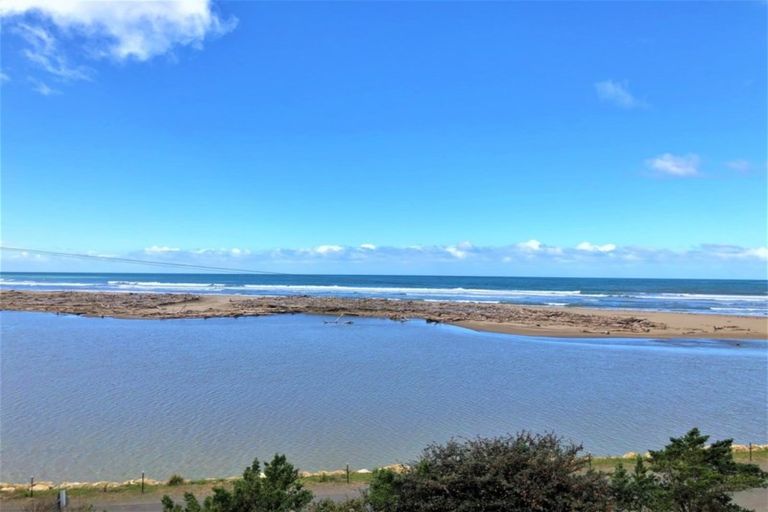 Photo of property in 3113a Coast Road, Akitio, Pongaroa, 4991