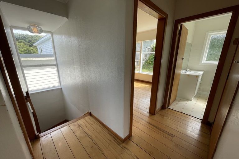 Photo of property in 31 Highbury Road, Highbury, Wellington, 6012