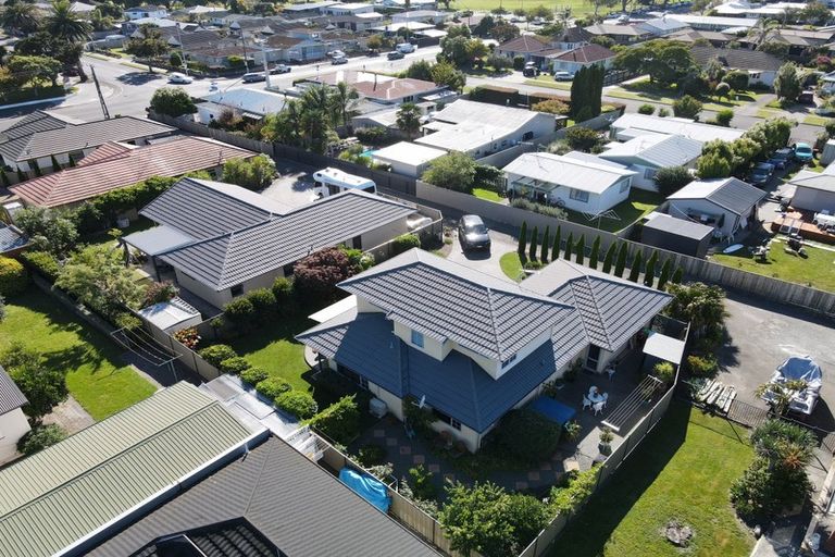 Photo of property in 50d Puketapu Road, Taradale, Napier, 4112