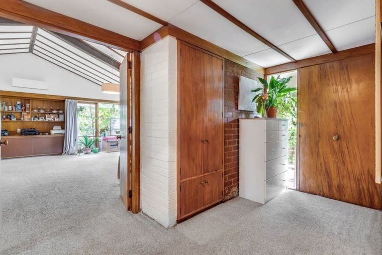 Photo of property in 317 Withells Road, Avonhead, Christchurch, 8042