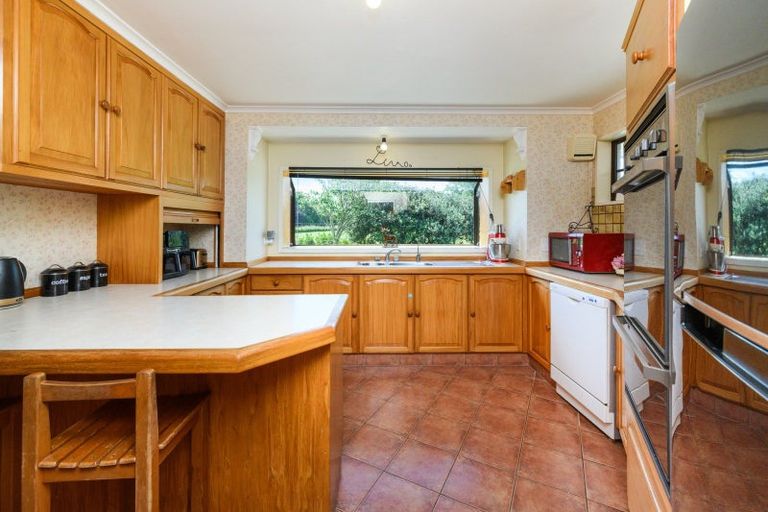 Photo of property in 83 Oroua Road, Kairanga, Palmerston North, 4475