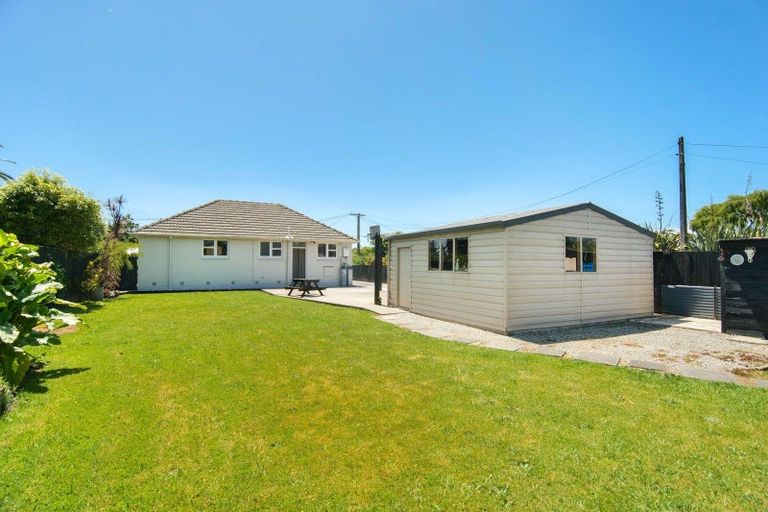 Photo of property in 82 Wakefield Street, Westport, 7825