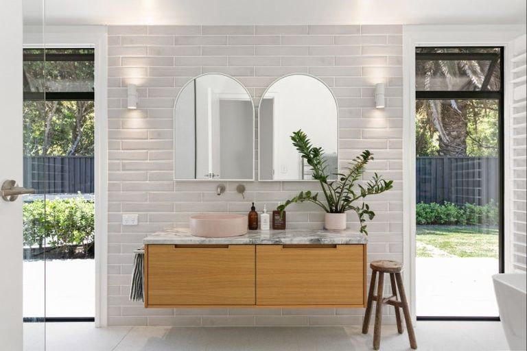 Photo of property in 17 Sandy Cove, Wainui, Gisborne, 4010