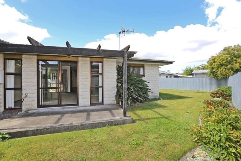 Photo of property in 3/601 Saint Aubyn, Hastings, 4122