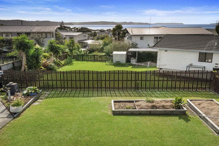 Photo of property in 4 Kawau View Road, Snells Beach, 0920