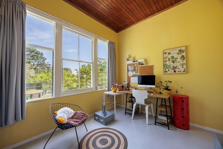 Photo of property in 156 Battery Road, Hospital Hill, Napier, 4110