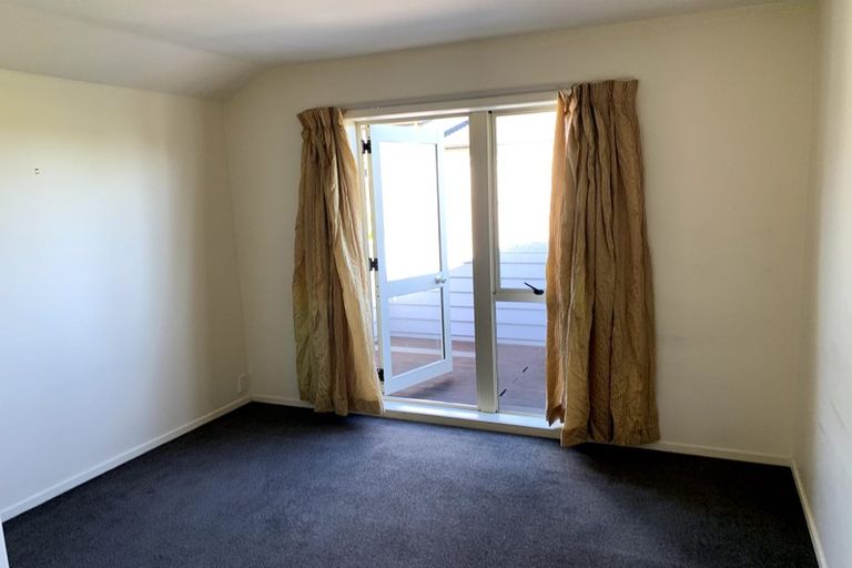 Photo of property in 7/20 Fields Parade, Oteha, Auckland, 0632