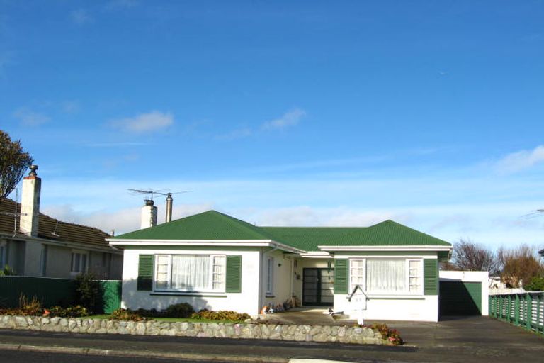 Photo of property in 11 Fox Street, Avenal, Invercargill, 9810