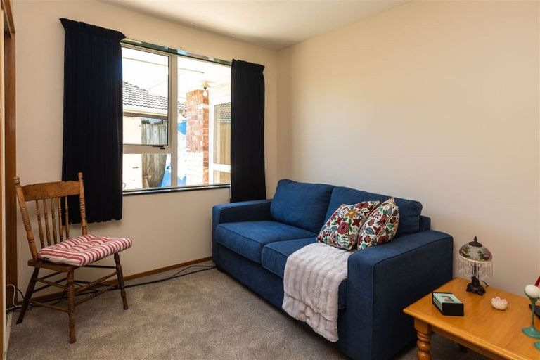 Photo of property in 13 Oldham Place, Darfield, 7510