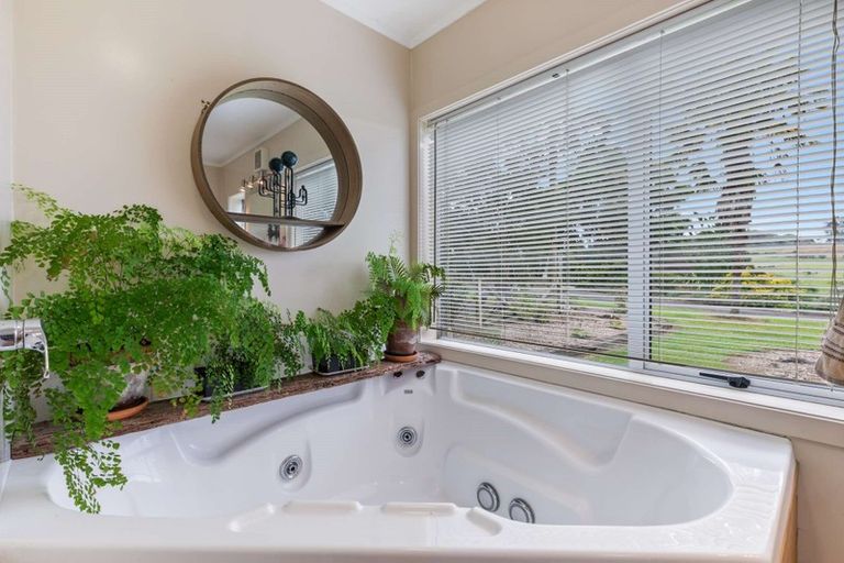 Photo of property in 32 Brown Road, Tuakau, 2694