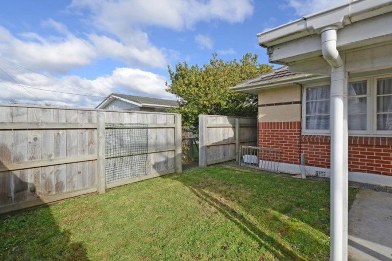 Photo of property in 1/16 Bristol Street, Trentham, Upper Hutt, 5018
