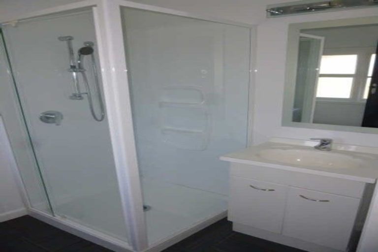 Photo of property in 77 Kahu Road, Fendalton, Christchurch, 8041