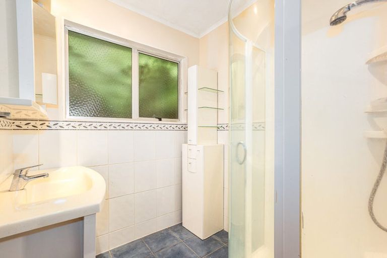 Photo of property in 214a Waddington Drive, Naenae, Lower Hutt, 5011