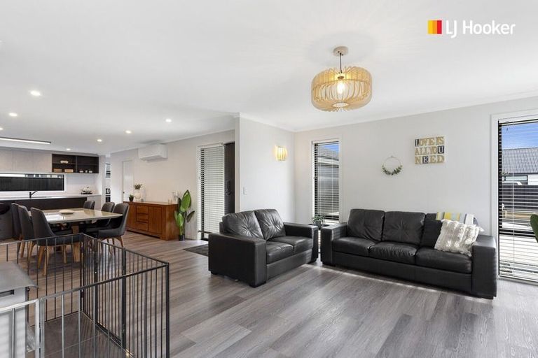 Photo of property in 10 Neil Collins Lane, Mosgiel, 9024