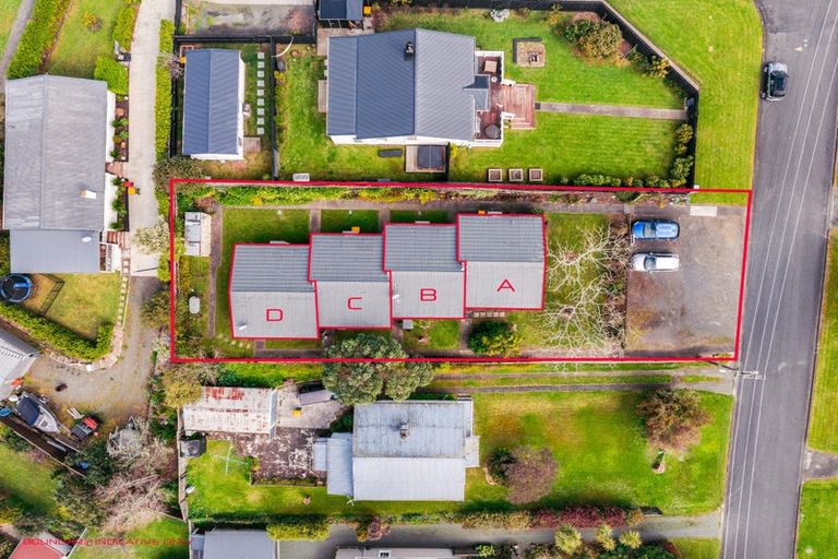 Photo of property in 1/3 Miro Street, Helensville, 0800