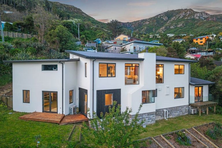 Photo of property in 54 Jacksons Road, Lyttelton, 8082