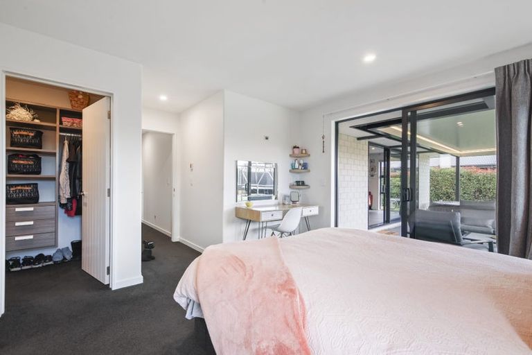 Photo of property in 80 Petries Road, Woodend, 7610