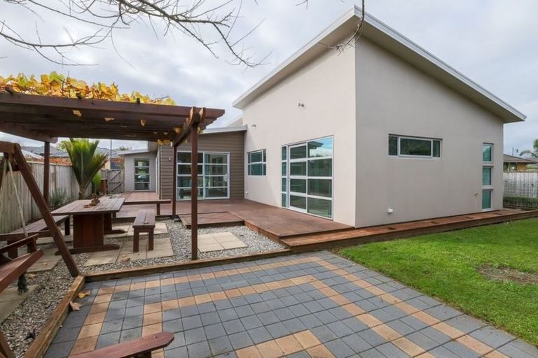 Photo of property in 106 Saint James Drive, Huntington, Hamilton, 3210