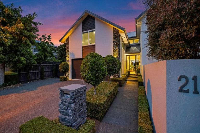 Photo of property in 21 Applefield Court, Northwood, Christchurch, 8051