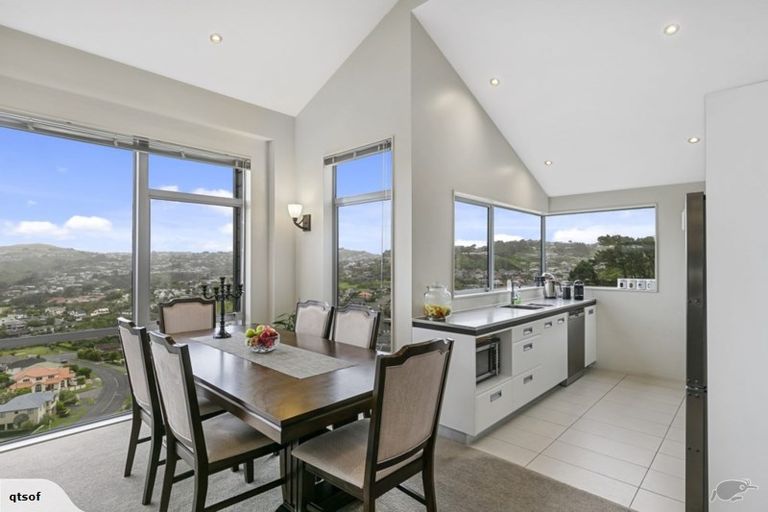 Photo of property in 67 Erlestoke Crescent, Churton Park, Wellington, 6037