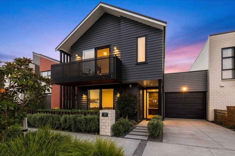 Photo of property in 32 Tuatua Road, Hobsonville, Auckland, 0616