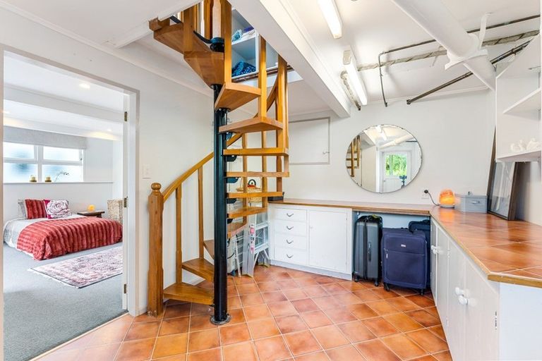 Photo of property in 24 Clarence Street, Brooklyn, Wellington, 6021