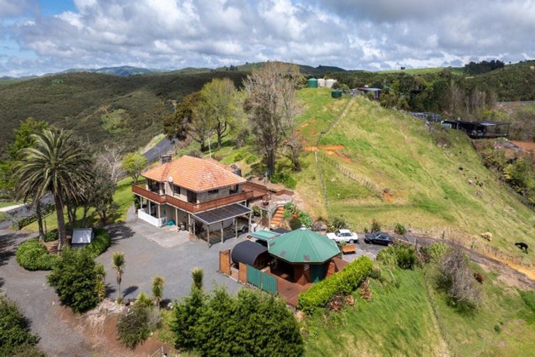 Photo of property in 4 Maungatawhiri Road, Raglan, 3295