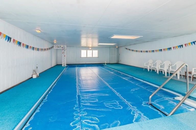 Photo of property in 65 Roslyn Road, Levin, 5510