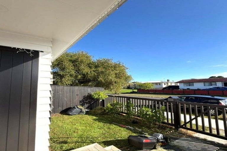 Photo of property in 5a Ainsdale Place, Manurewa, Auckland, 2102