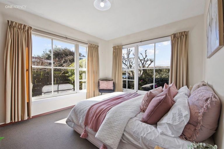 Photo of property in 87 Perry Street, Papanui, Christchurch, 8053