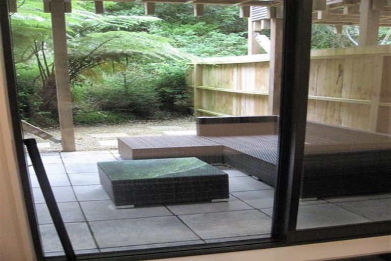 Photo of property in 21 Thatcher Crescent, Crofton Downs, Wellington, 6035