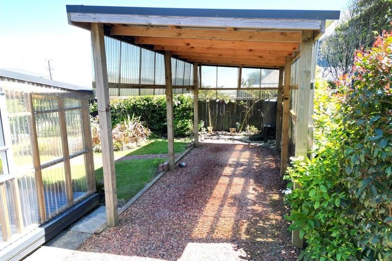 Photo of property in 14 Loris Place, Karoro, Greymouth, 7805