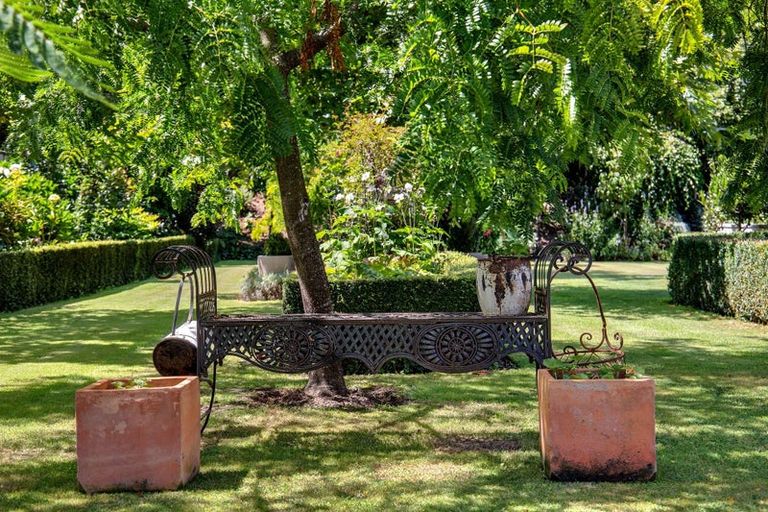 Photo of property in 75 Willowside Place, Amberley, 7410