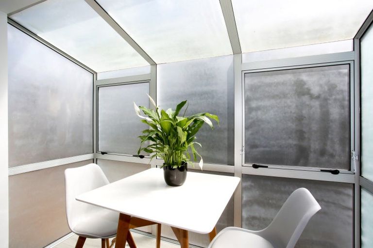 Photo of property in 125a Ennis Avenue, Pakuranga Heights, Auckland, 2010