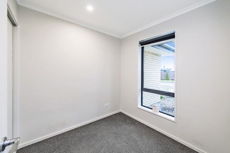 Photo of property in 27 Wakeman Way, Kaiapoi, 7630