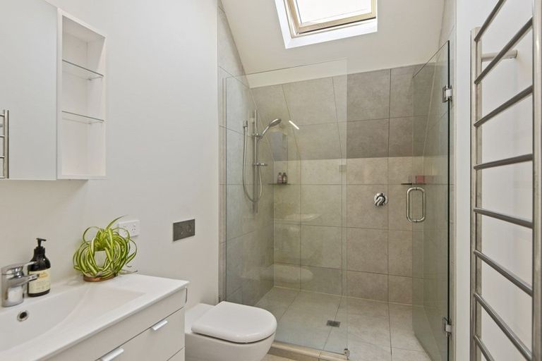 Photo of property in 9 Bartlett Street, Riccarton, Christchurch, 8011