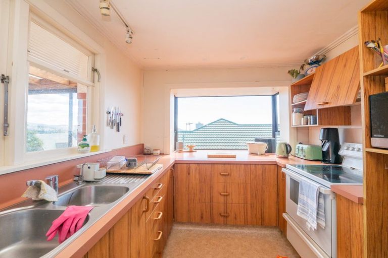 Photo of property in 138 Easther Crescent, Kew, Dunedin, 9012