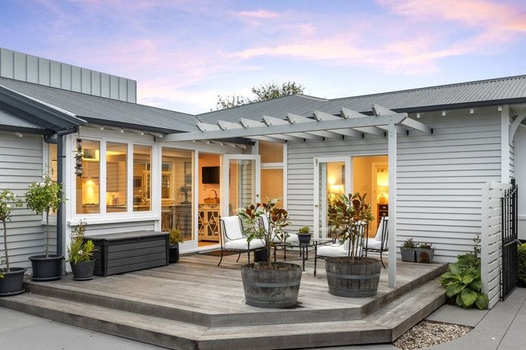 Photo of property in 16 Brenchley Avenue, Strowan, Christchurch, 8052