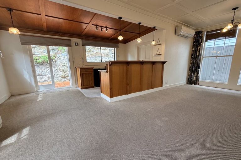 Photo of property in 34 Shakespeare Road, Bluff Hill, Napier, 4110