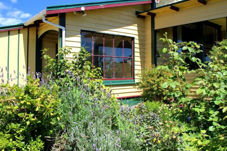 Photo of property in 4 Moreton Road, Carterton, 5713