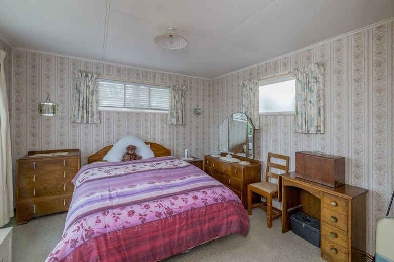 Photo of property in 17 Devon Street, Levin, 5510