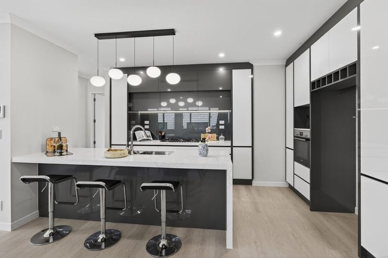 Photo of property in 2 Ballyalton Crescent, Flat Bush, 2019