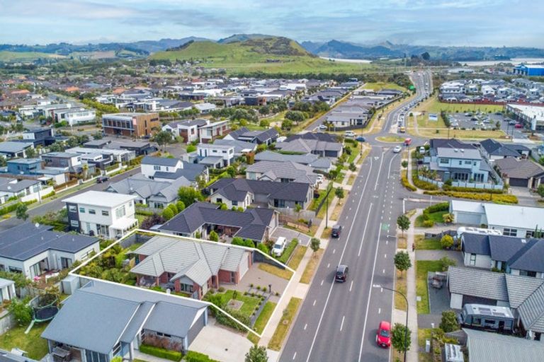 Photo of property in 87 Sandhurst Drive, Papamoa Beach, Papamoa, 3118