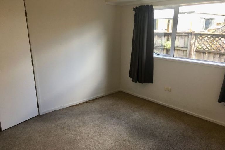 Photo of property in 3 Lochend Place, Highland Park, Auckland, 2010