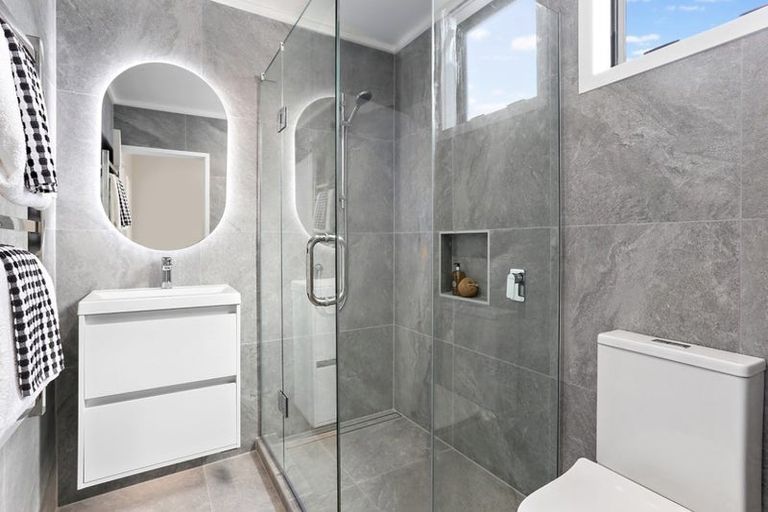 Photo of property in 13 Davita Place, Farm Cove, Auckland, 2012