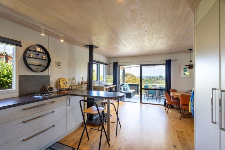 Photo of property in 6569 Pouto Road, Pouto, 0391