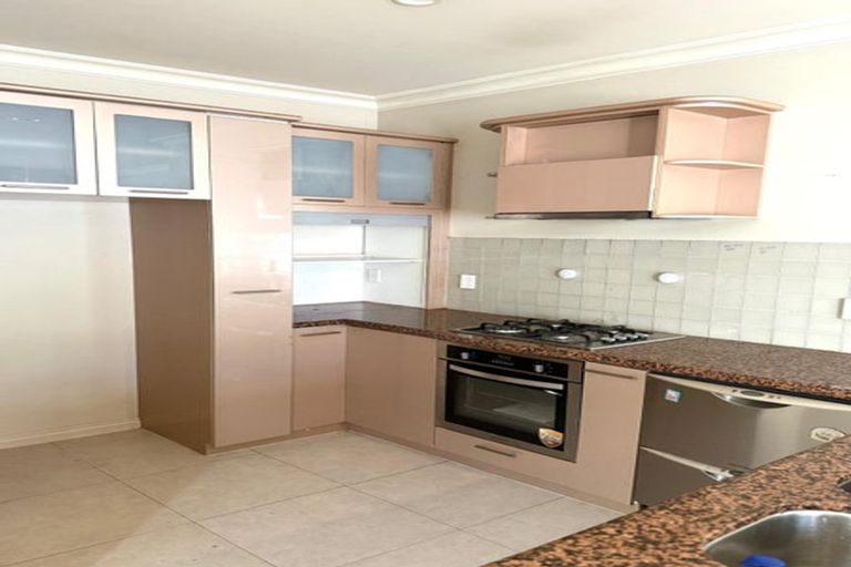 Photo of property in 16/126 Stancombe Road, Flat Bush, Auckland, 2016