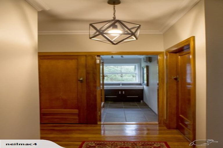 Photo of property in 39 Glen Road, Mornington, Dunedin, 9011